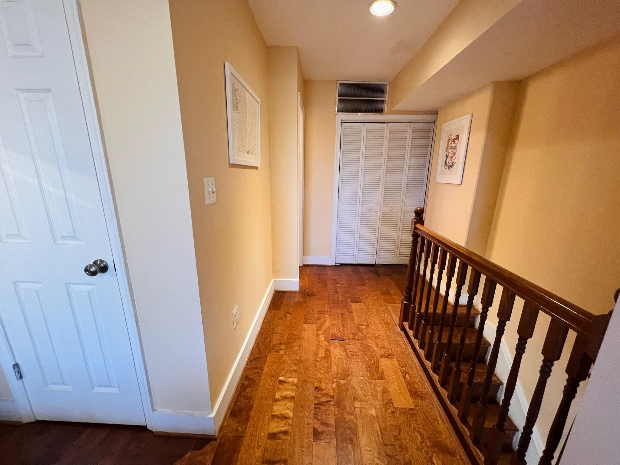 Top Floor - 3415 Hickory Ave