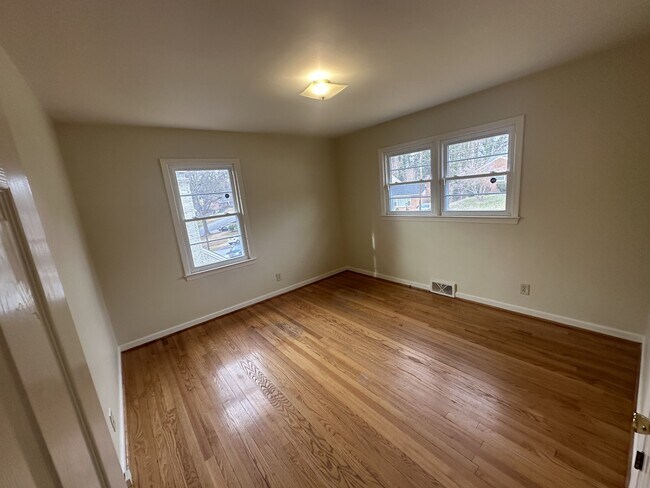 Building Photo - 141 Dublin Ct