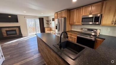Building Photo - Modern 2-Bedroom Townhouse Condo – Water &...