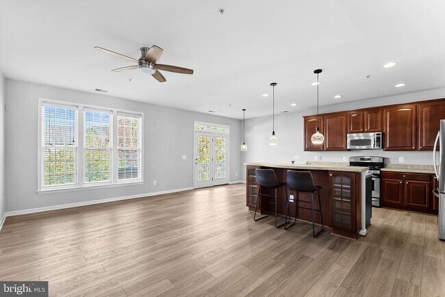 Building Photo - 41848 Inspiration Terrace