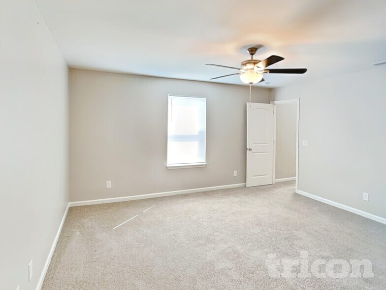 Building Photo - 120 Altondale Dr