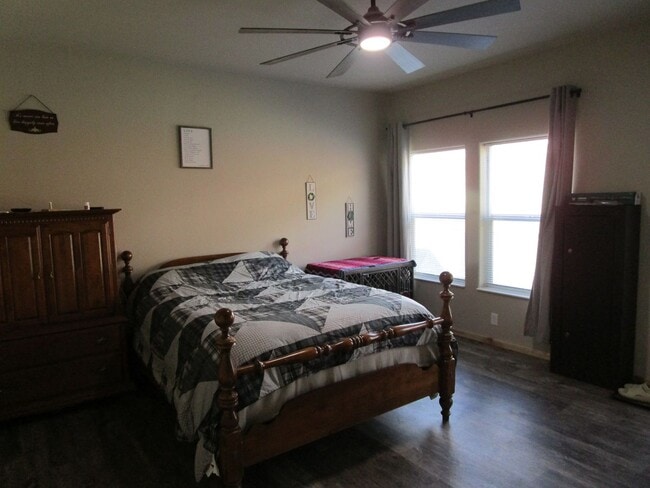 Building Photo - Schedule A Showing Today! Home on 5 Acres with Barn, Shop and Direct Access to BLM Land - Availab...