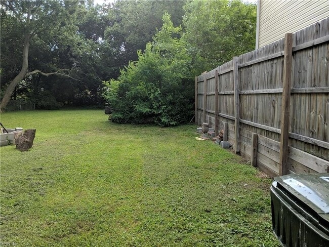Building Photo - 8021 Ransom Rd