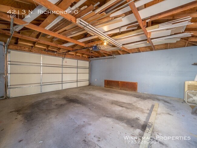 Building Photo - 4213 N. Richmond-G