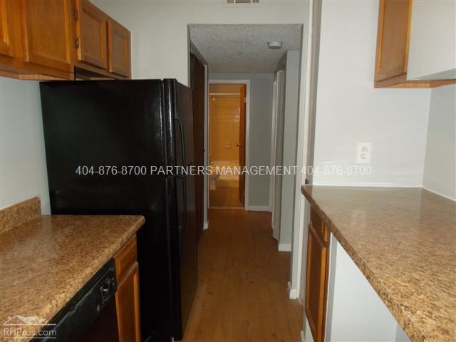 Building Photo - 1834 John Calvin Ave