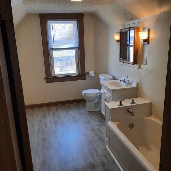 Bathroom #1 - 1512 S 6th St