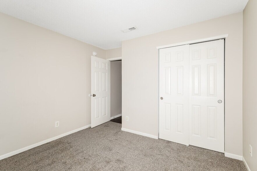 Building Photo - 6715 Everbloom Ln