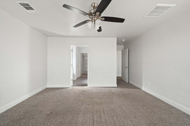 Building Photo - 7523 87th St