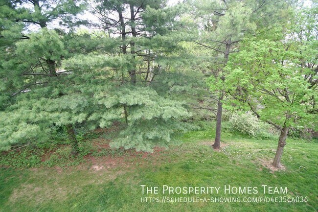 Building Photo - 2217 Lowells Glen Rd