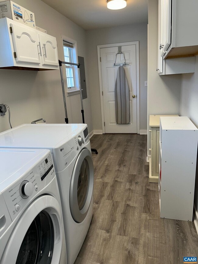 Building Photo - 136 Goldenrod Ct