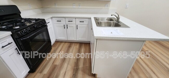 Building Photo - 1417 N Pennsylvania Ave