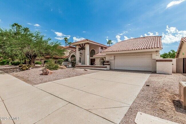 Building Photo - 9665 E Cochise Dr