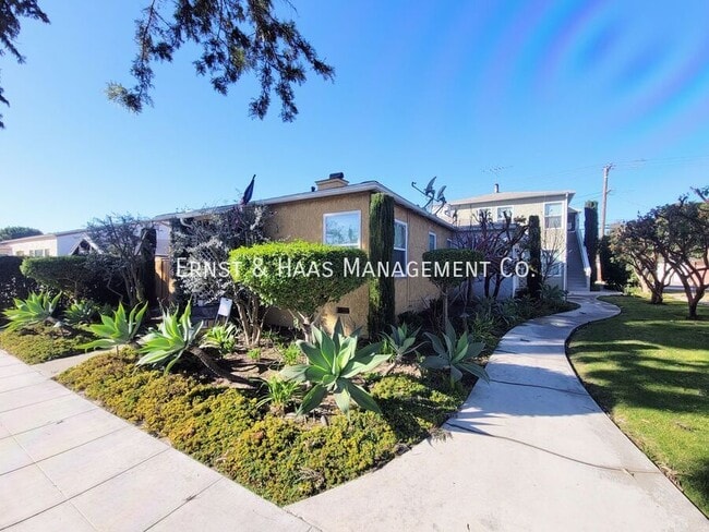 Primary Photo - 4217 1/2 Bellflower Blvd.-