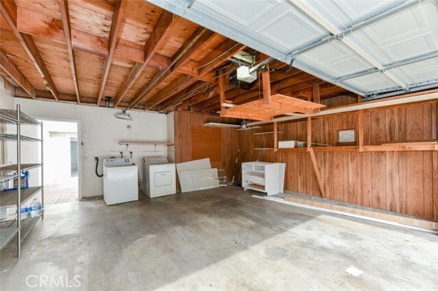 Building Photo - 2057 Dacian Dr S