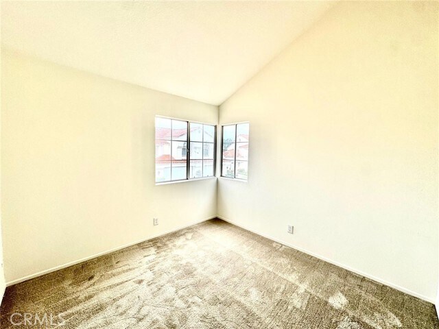 Building Photo - 12 Calle Katrina