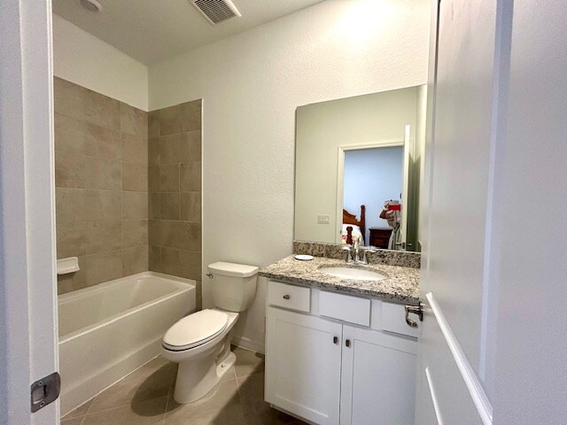 Building Photo - 14833 Palamos Cir