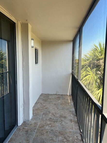 Building Photo - 8520 SW 133rd Avenue Rd