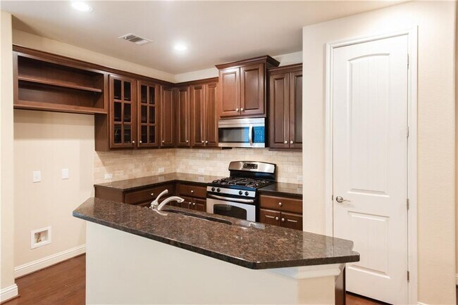 Building Photo - 6009 Wilcott Ct