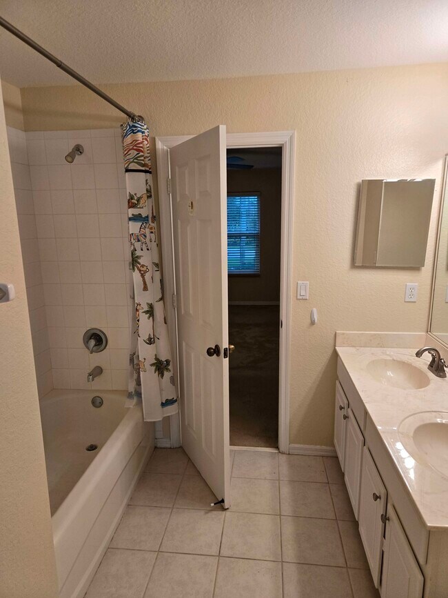 Building Photo - 13520 Cypress Head Dr