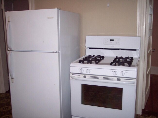 Building Photo - 427 High St