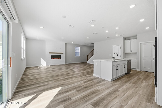 Building Photo - 96509 Stillpoint Wy