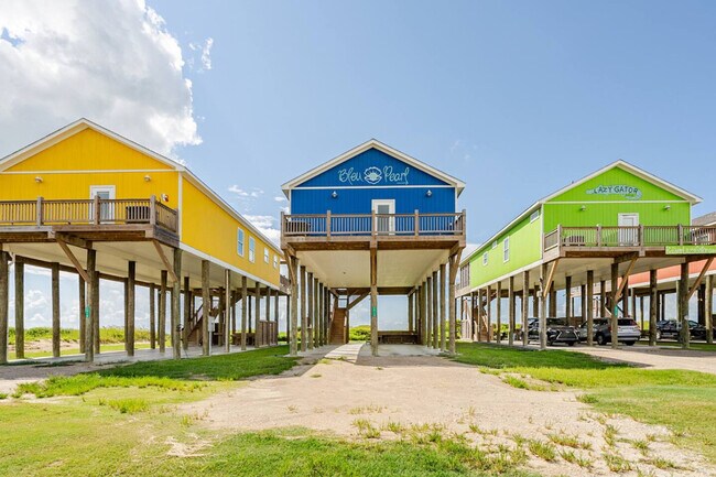 Building Photo - 1714 Texas 87-SI ID1252629P