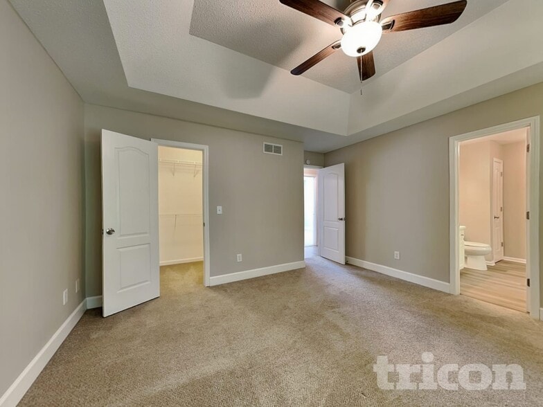 Building Photo - 7 Adair Cove