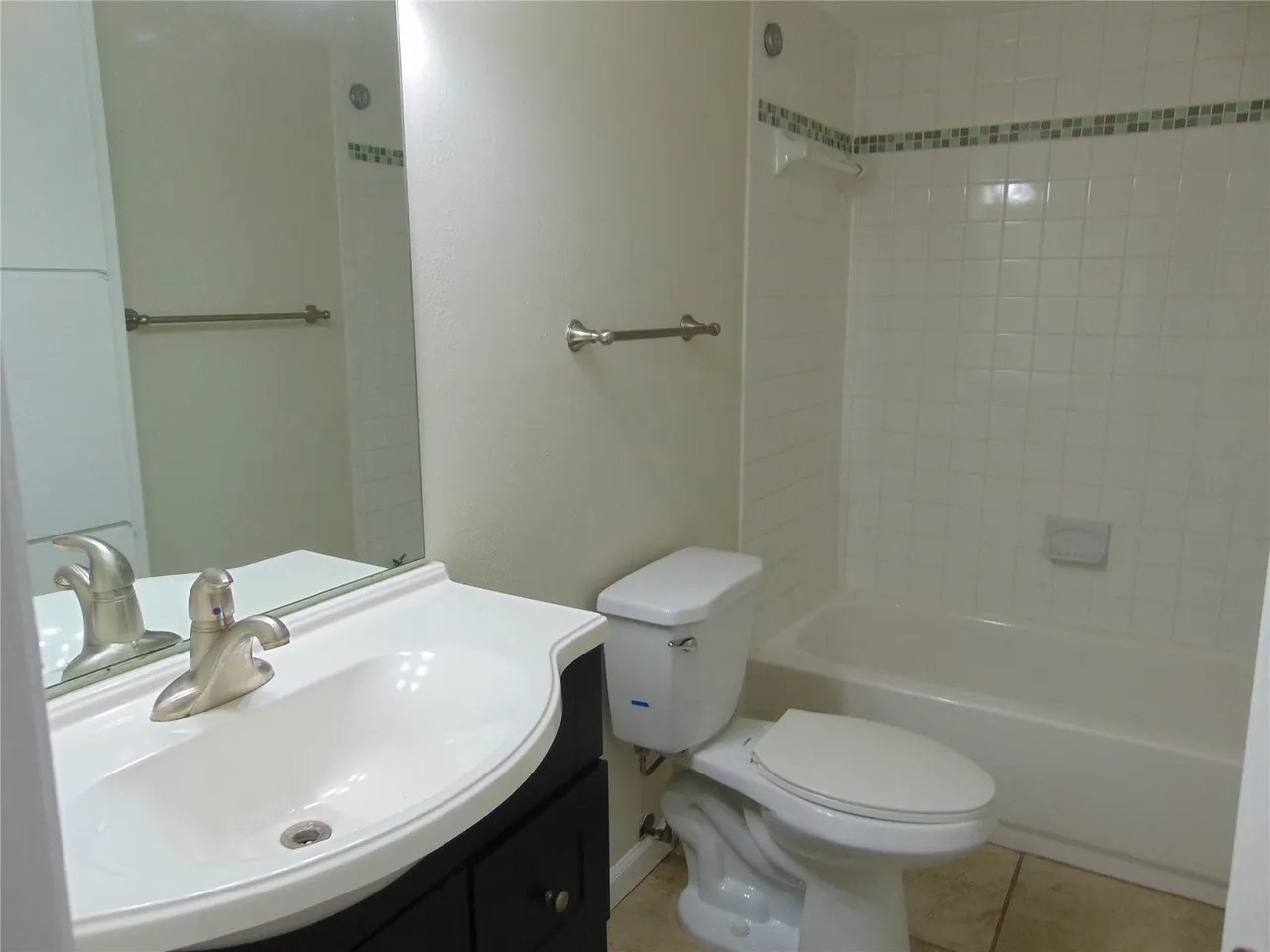 Building Photo - 3121 Park Ln