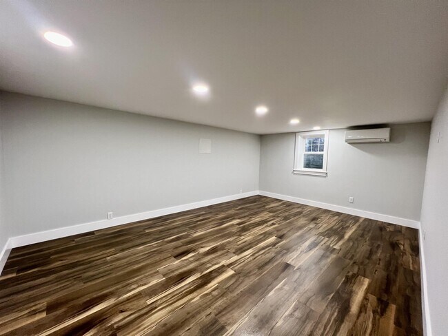 Building Photo - 2609 Old Spartanburg Rd