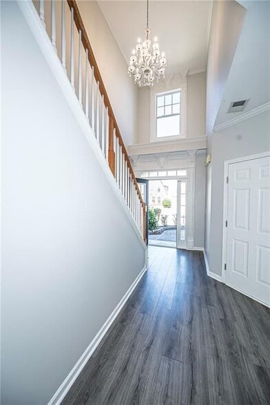 Building Photo - 5955 Weddington Dr