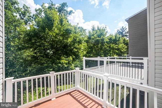 Building Photo - 7872 River Rock Way