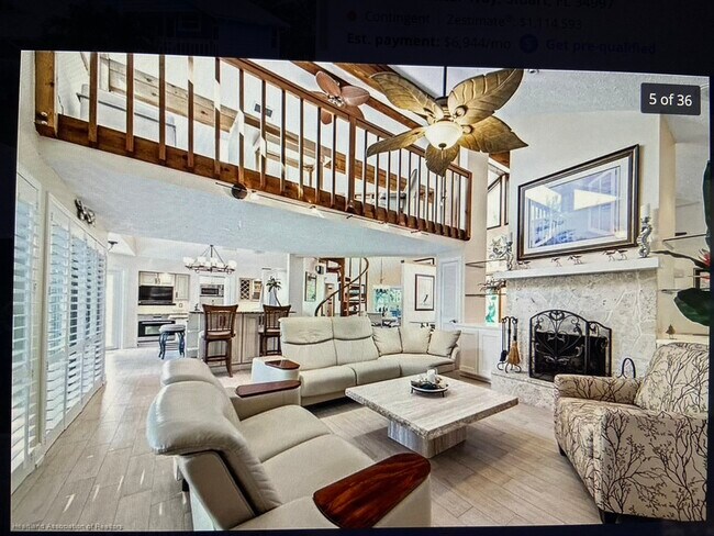 Building Photo - 4150 SE Whiticar Way