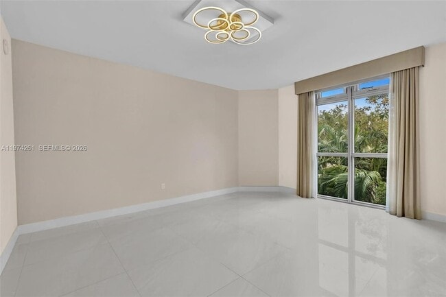 Building Photo - 17301 Biscayne Blvd