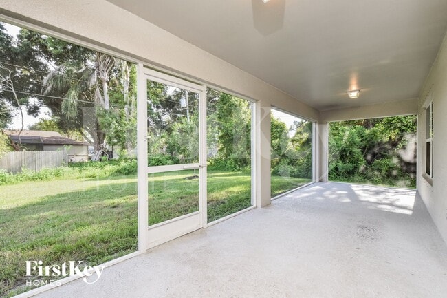 Building Photo - 8663 Lancelot Ave