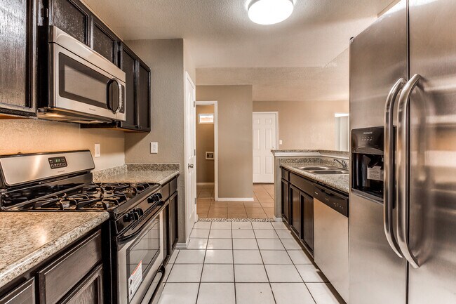Building Photo - Charming Eastside Home with Refrigerated Air and Easy Access to Ft. Bliss and Loop 375