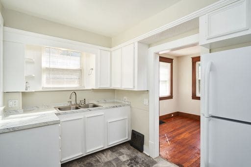 Building Photo - Renovated 3 bedroom 2 Bath home in Goodyea...
