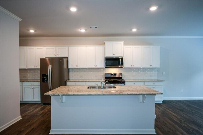 Building Photo - 331 Belmont Dr