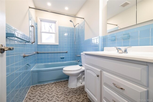 Building Photo - 29 West Ave