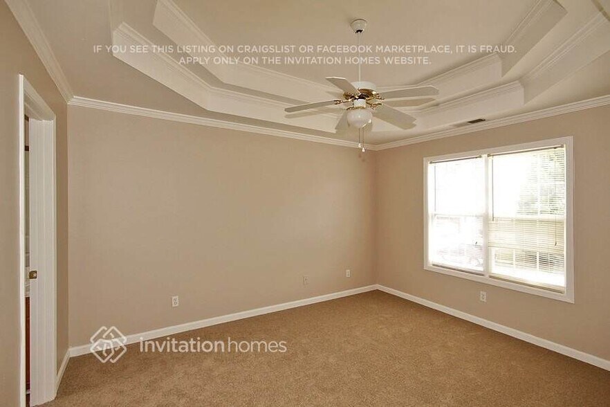 Building Photo - 1807 Summit Creek Way