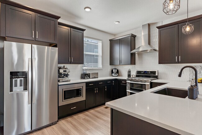 Building Photo - 2849 W 69th Ave