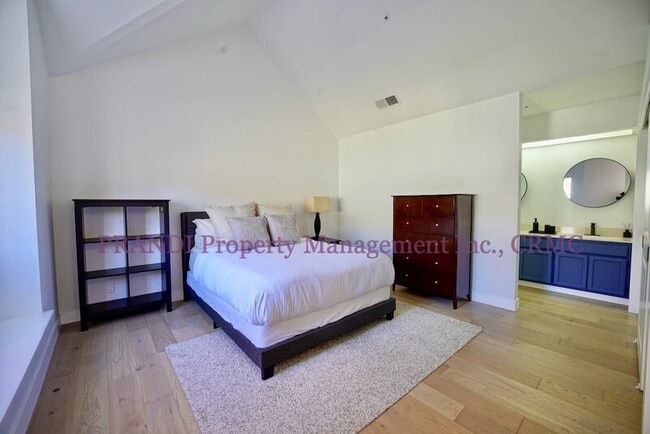 Building Photo - 134 Ignacio Valley Cir