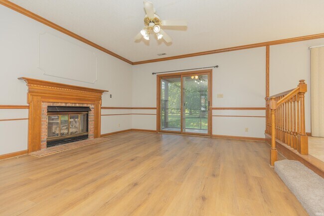 Building Photo - 2939 Woodside Ct