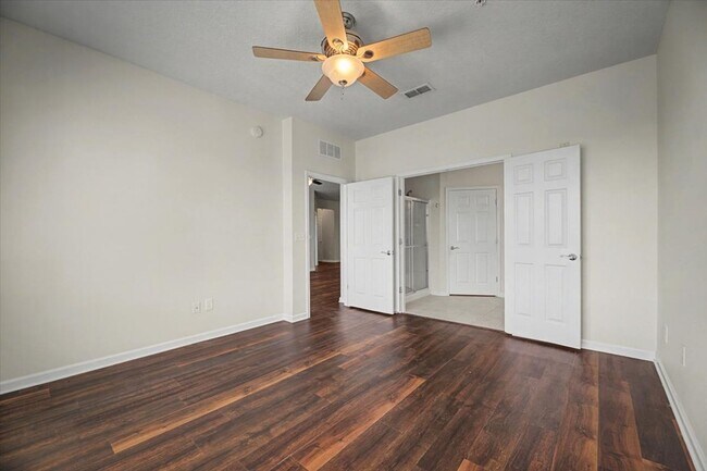 Building Photo - Peaceful Pond Views + Open Layout | 2BR + Office in Prime Location