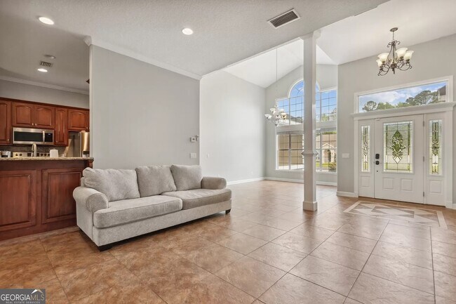 Building Photo - 124 Deerwood Village Dr