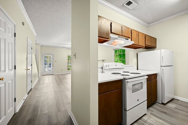 Building Photo - 5379 Rosedown Ct