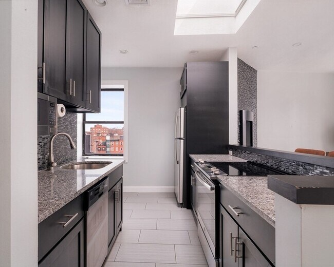 Building Photo - 188 North St