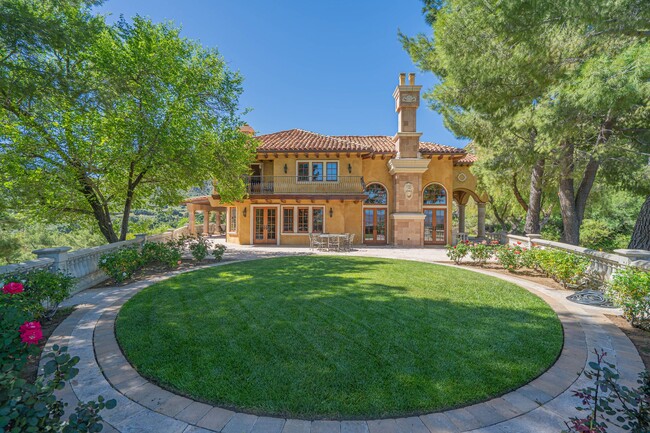 Building Photo - Private 5 Bedroom Estate for Rent in Santa...