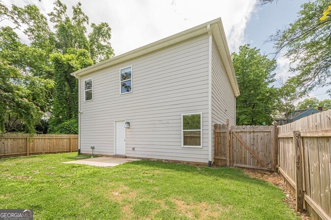 Building Photo - 90 Cerro St SW