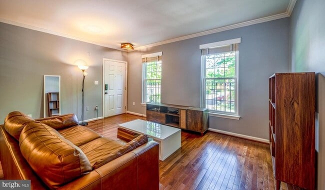 Building Photo - 702 Norfolk Ln