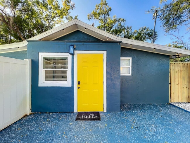 Building Photo - 2008 E Grant Ave